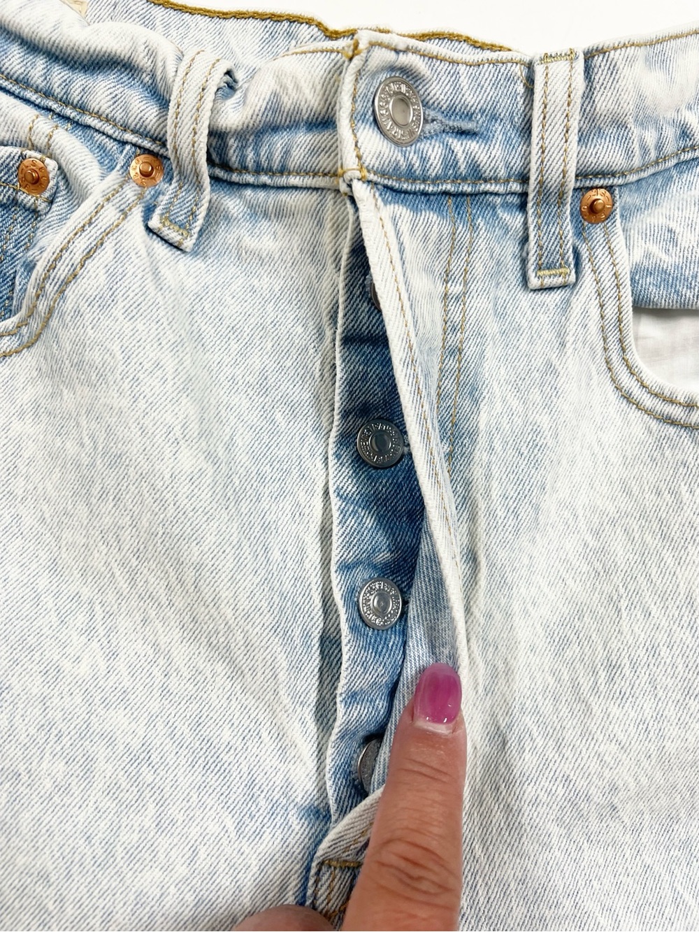 Levis Womens Classic Light Wash Ribcage Straight Leg Ankle Denim Jeans Size 28 - Picture 7 of 13